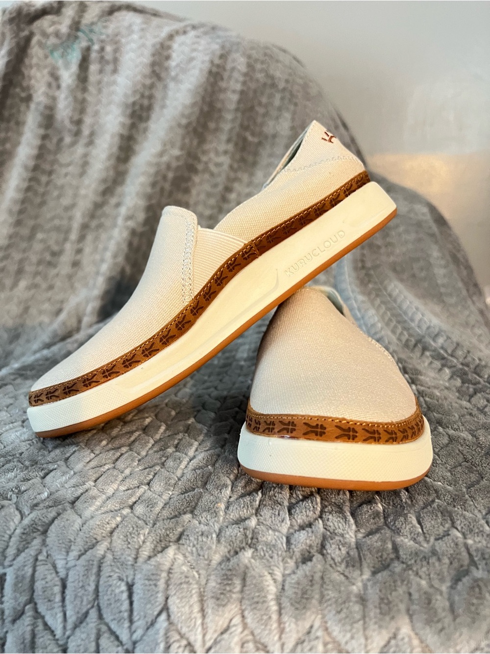 KURU Women's Cream Slip-On Mules with Brown Trim